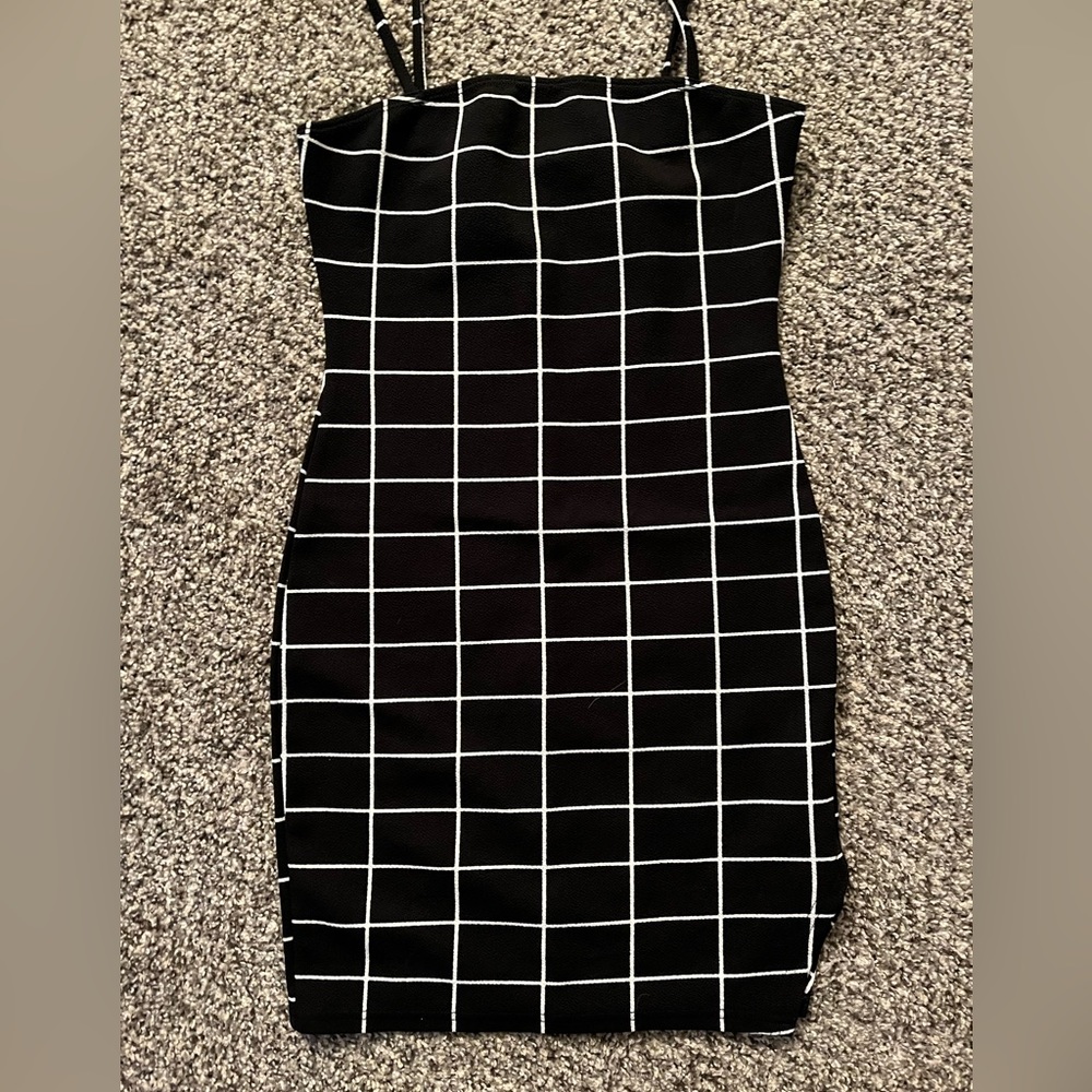 Shein - Picture 3 of 4